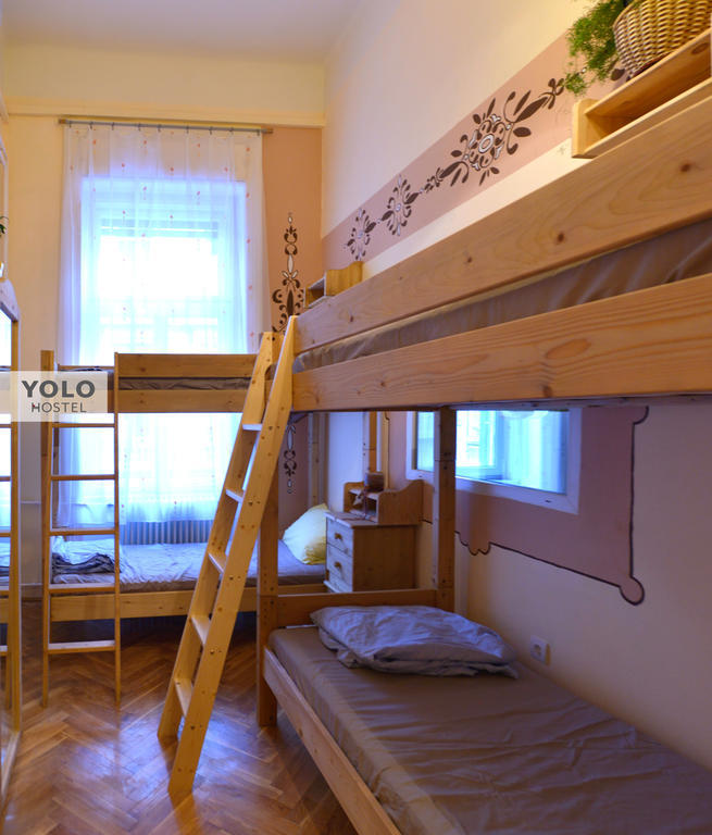 Yolo Hostel Budapest Exterior foto